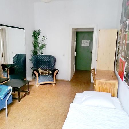 Auberge de jeunesse Kulturschutzgebiet à Dresde Extérieur photo